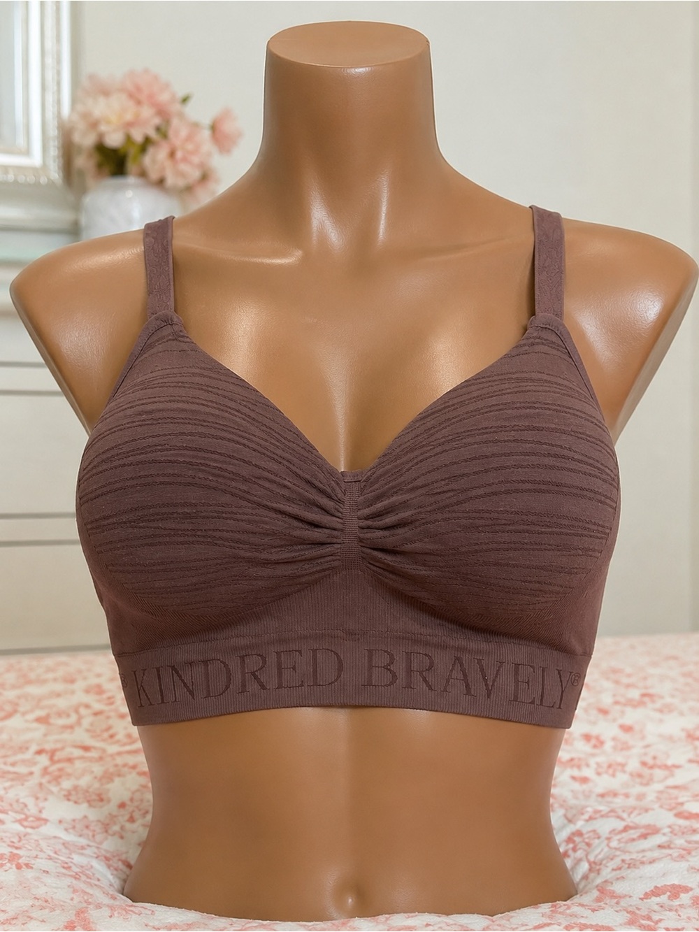 Kindred Bravely Nursing Bra Size Small Mauve Wireless Bralette EUC